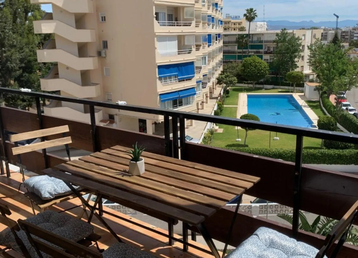 公寓 Comodo Apartamento En Los Alamos, 托雷莫利诺斯 西班牙