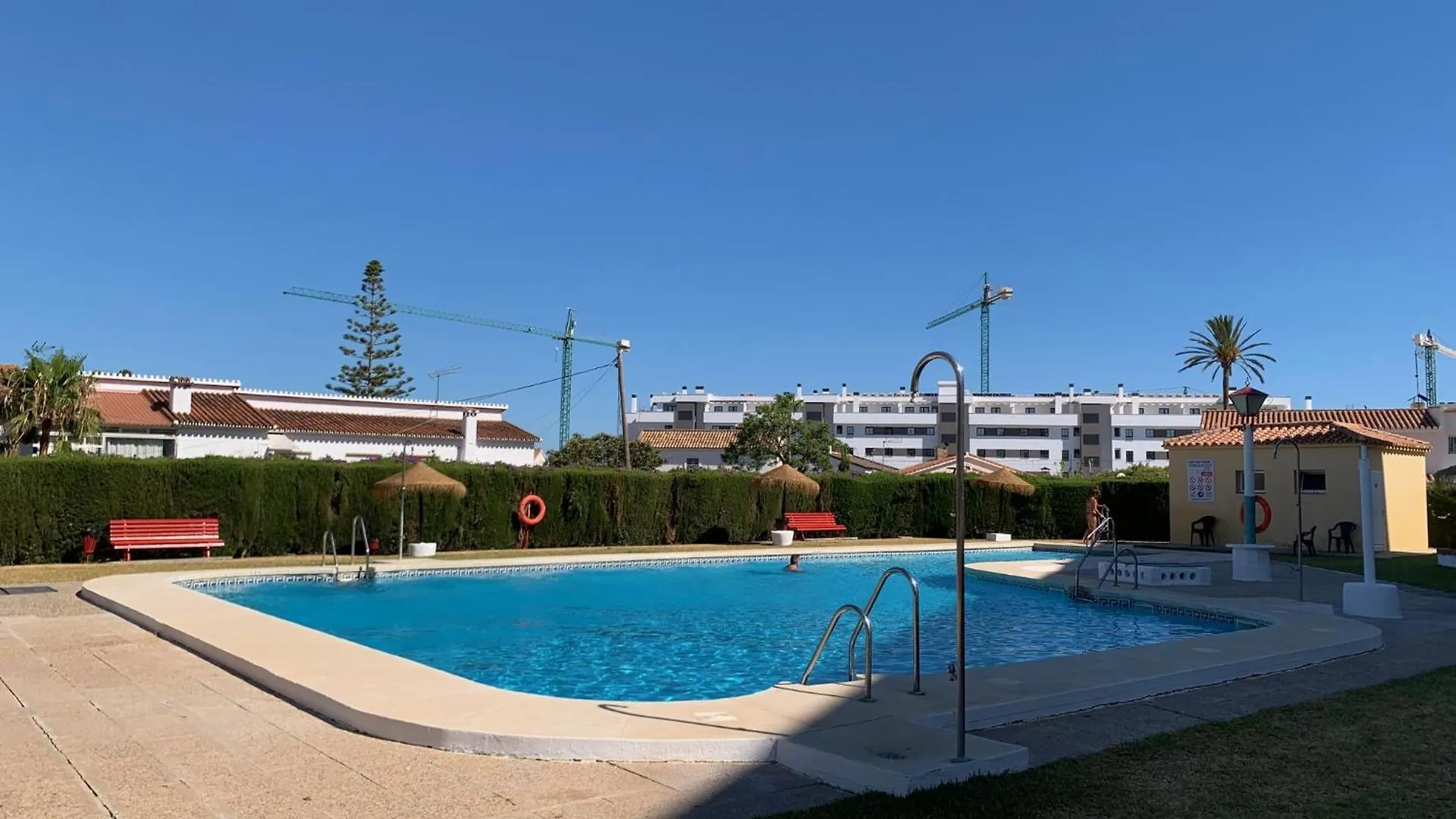 公寓 Comodo Apartamento En Los Alamos, 托雷莫利诺斯